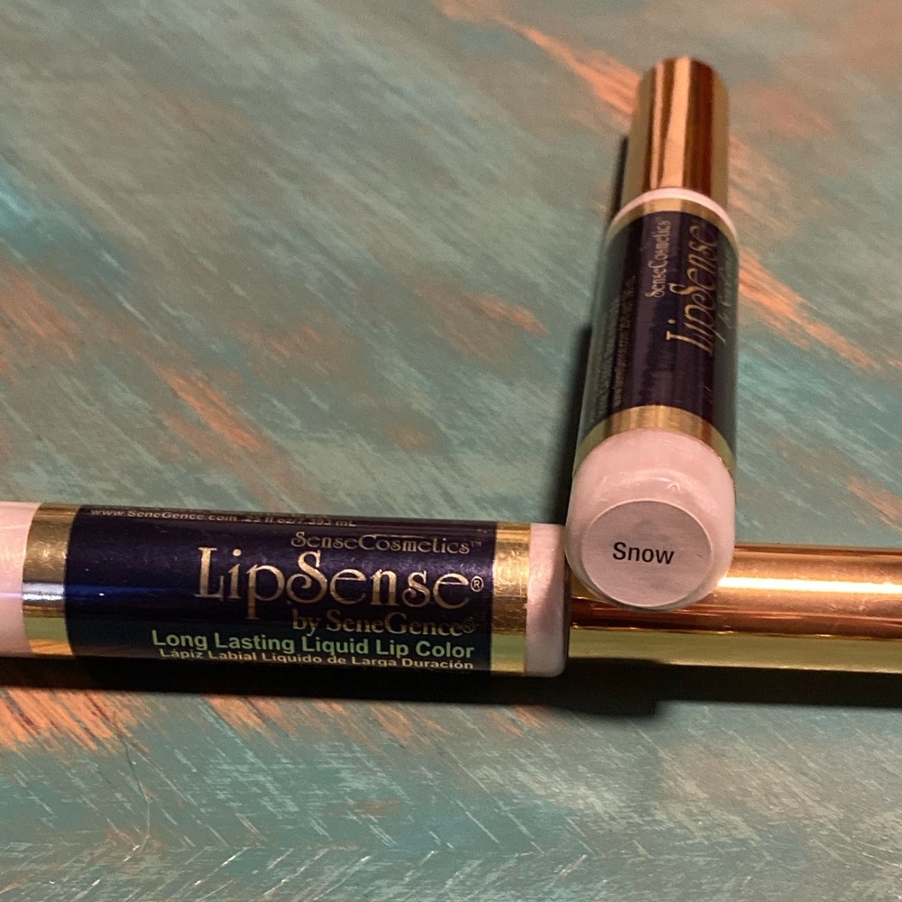 Snow lip sense